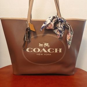 Coach Large Metro Horse and Carriage Tote